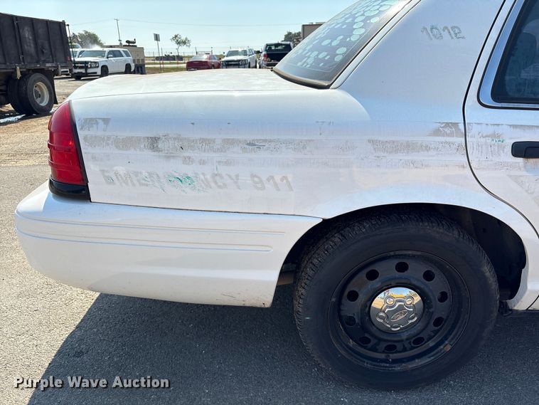 image for item EA6971 2010 Ford Crown Victoria Police Interceptor 