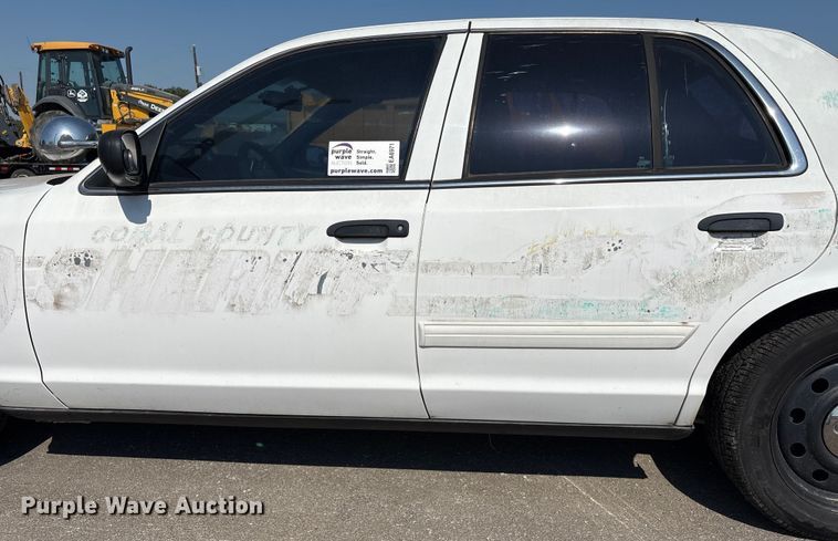 image for item EA6971 2010 Ford Crown Victoria Police Interceptor 