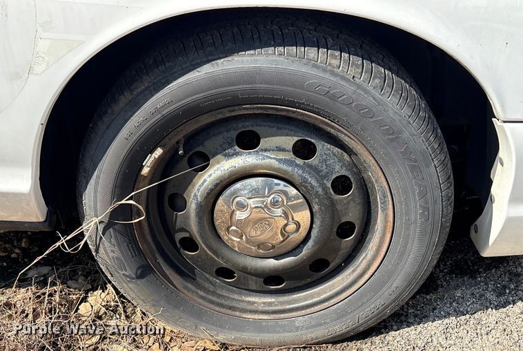 image for item EA6971 2010 Ford Crown Victoria Police Interceptor 