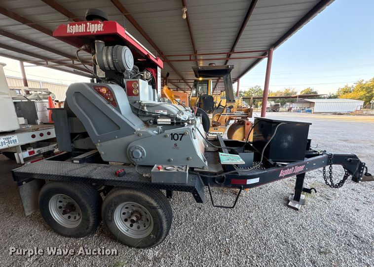 image for item EA7618 2008 Asphalt Zipper AZ-500 cold planer