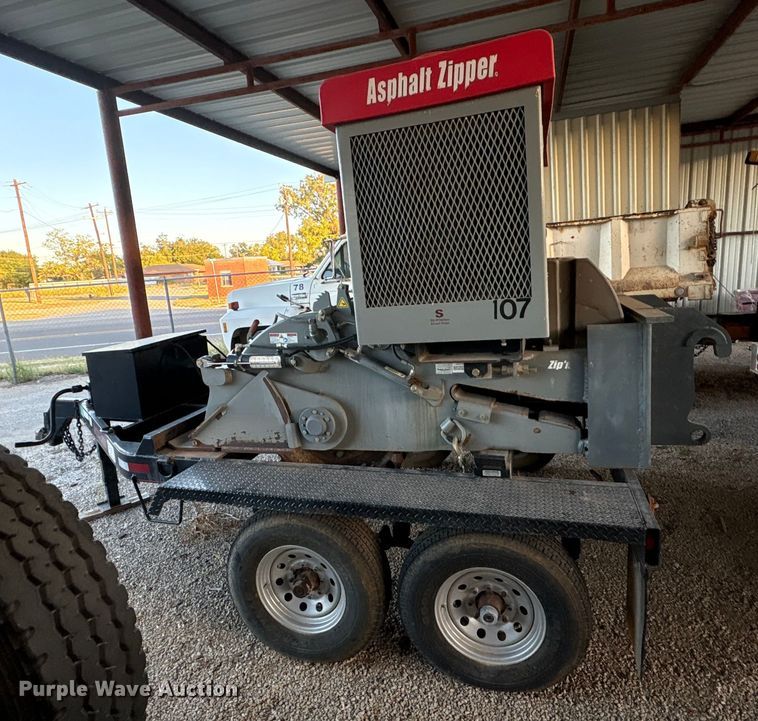 image for item EA7618 2008 Asphalt Zipper AZ-500 cold planer