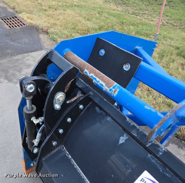 image for item EB1131 Kage KBSS12 wheel loader snow pusher