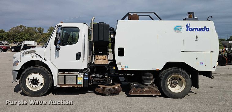 image for item EB8375 2014 Freightliner M2 street sweeper truck