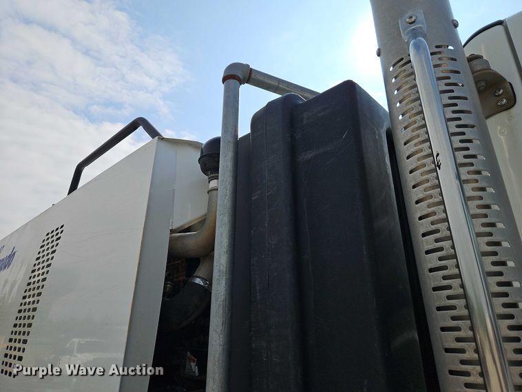 image for item EB8375 2014 Freightliner M2 street sweeper truck