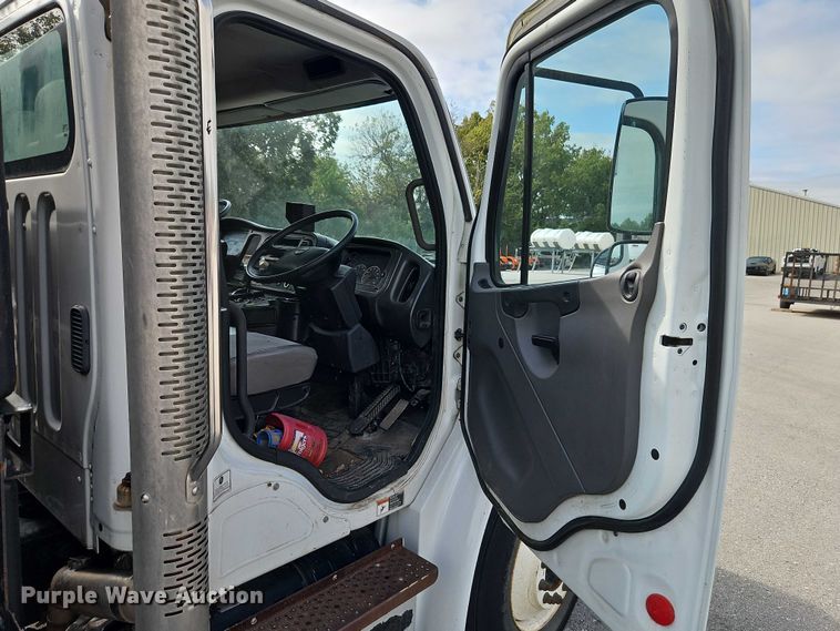 image for item EB8375 2014 Freightliner M2 street sweeper truck