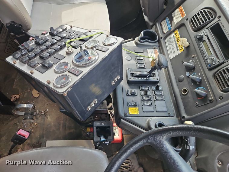 image for item EB8375 2014 Freightliner M2 street sweeper truck