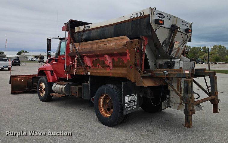 image for item EB8378 2009 International SA525 dump truck