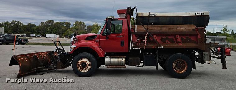 image for item EB8378 2009 International SA525 dump truck