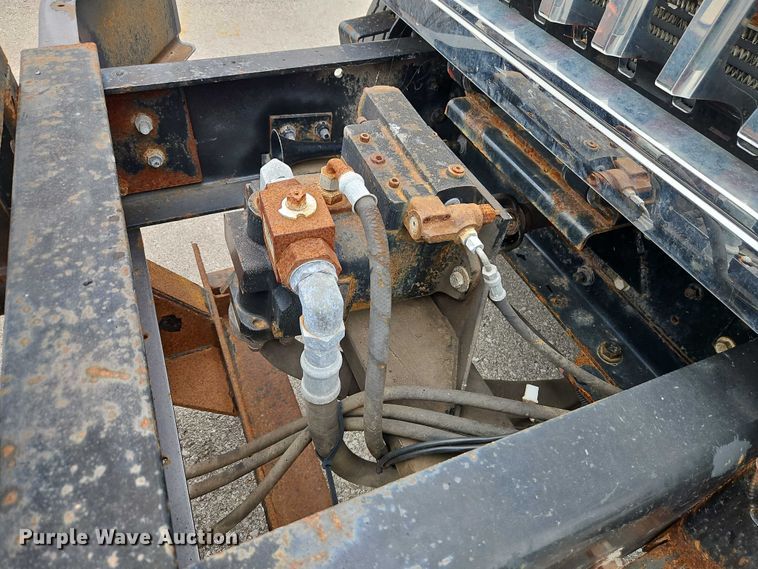 image for item EB8378 2009 International SA525 dump truck