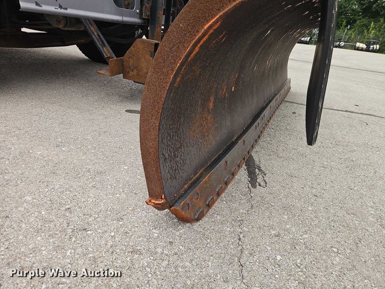 image for item EB8378 2009 International SA525 dump truck