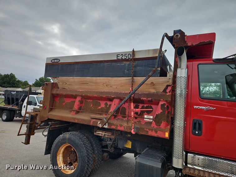 image for item EB8378 2009 International SA525 dump truck
