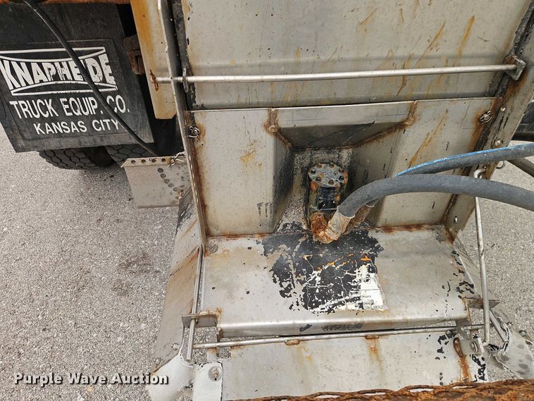 image for item EB8378 2009 International SA525 dump truck