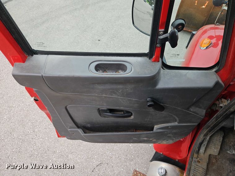 image for item EB8378 2009 International SA525 dump truck