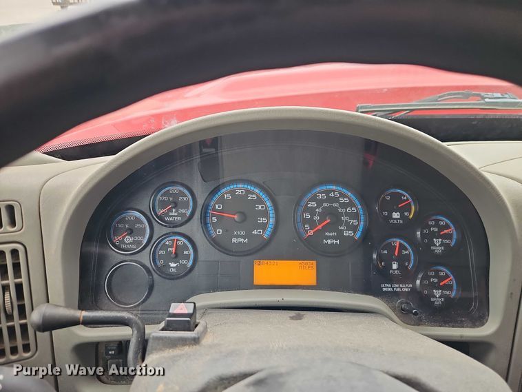 image for item EB8378 2009 International SA525 dump truck