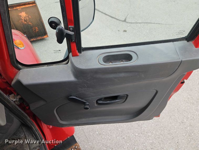 image for item EB8378 2009 International SA525 dump truck