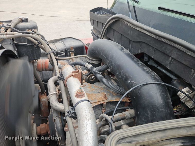 image for item EB8378 2009 International SA525 dump truck