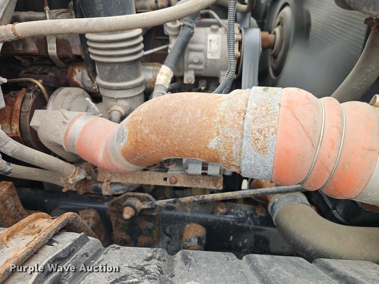 image for item EB8378 2009 International SA525 dump truck