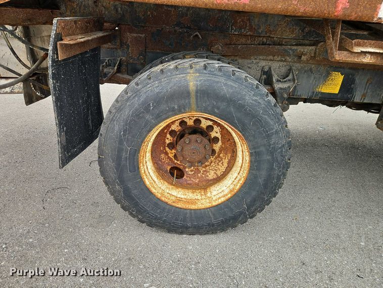 image for item EB8378 2009 International SA525 dump truck