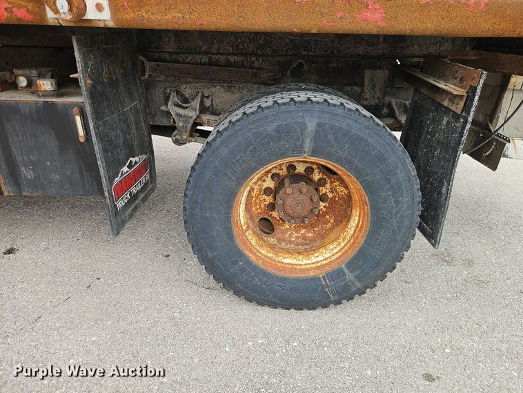 image for item EB8378 2009 International SA525 dump truck