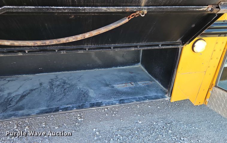 image for item EB8398 2004 Thomas Built school bus