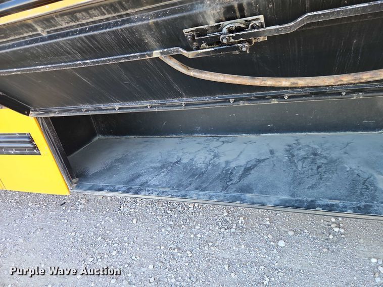 image for item EB8398 2004 Thomas Built school bus