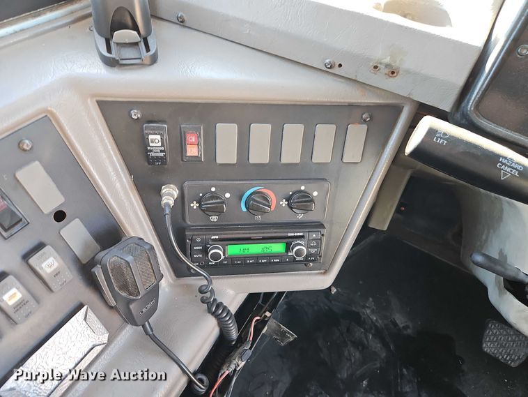 image for item EB8398 2004 Thomas Built school bus