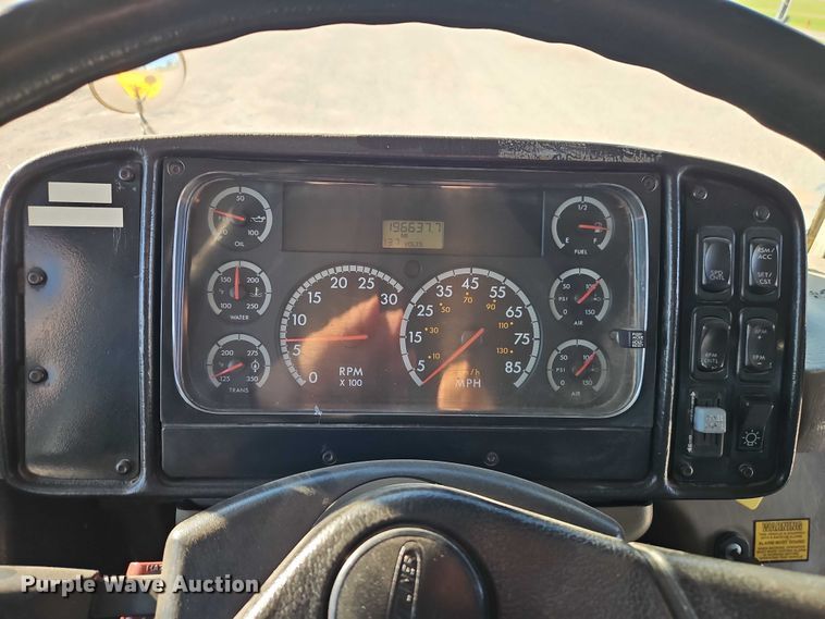 image for item EB8398 2004 Thomas Built school bus