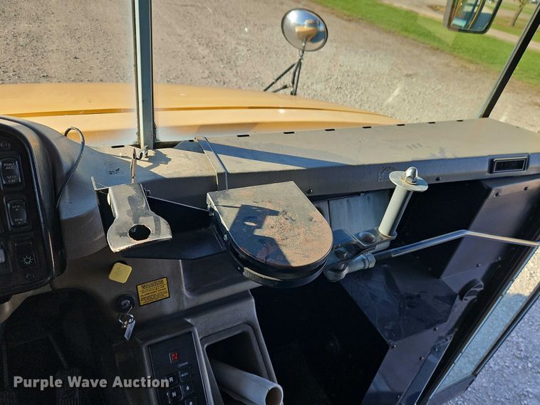 image for item EB8398 2004 Thomas Built school bus