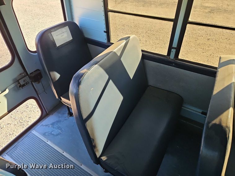 image for item EB8398 2004 Thomas Built school bus