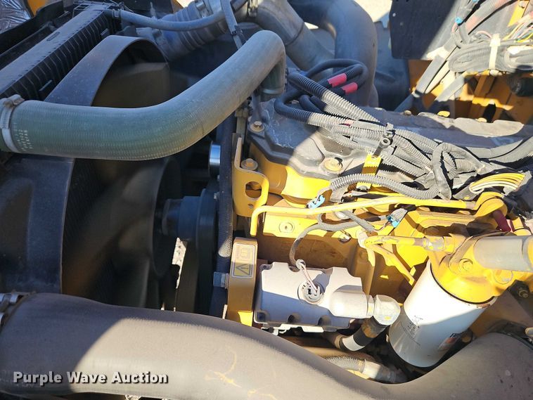 image for item EB8398 2004 Thomas Built school bus