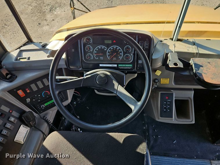 image for item EB8399 2004 Thomas Built school bus