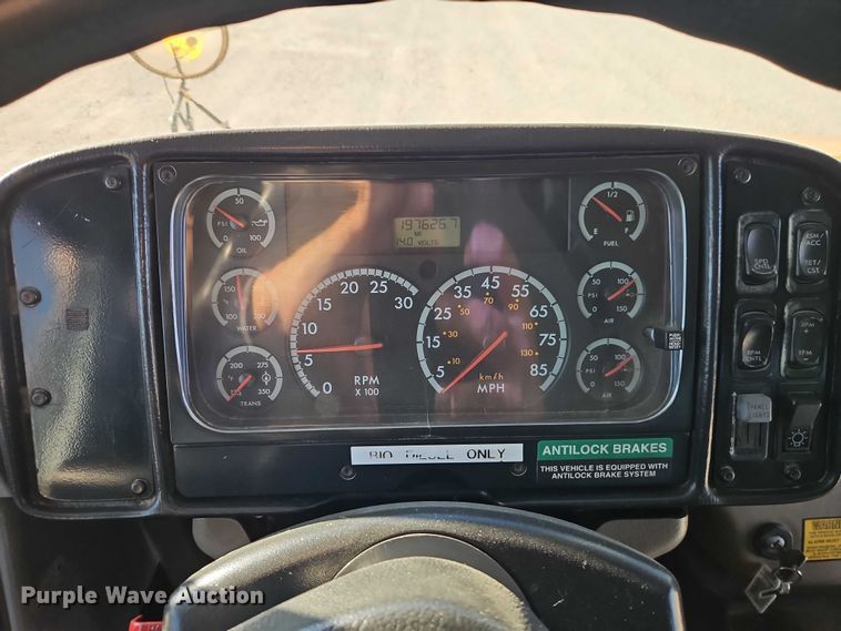 image for item EB8399 2004 Thomas Built school bus