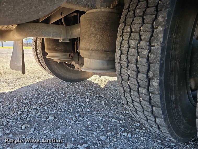 image for item EB8399 2004 Thomas Built school bus