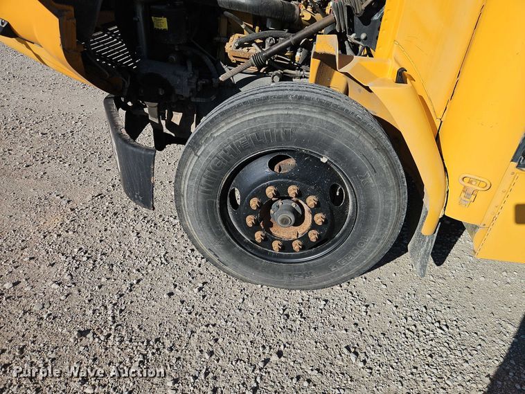 image for item EB8399 2004 Thomas Built school bus