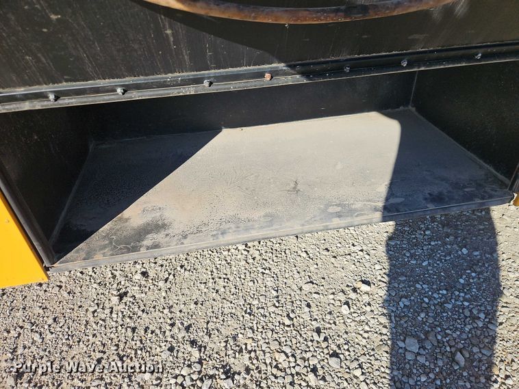 image for item EB8400 2004 Thomas Built school bus