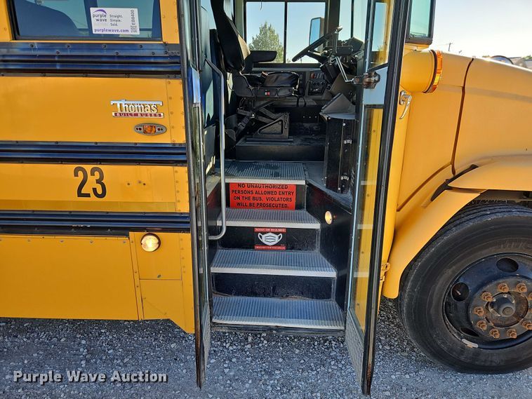 image for item EB8400 2004 Thomas Built school bus