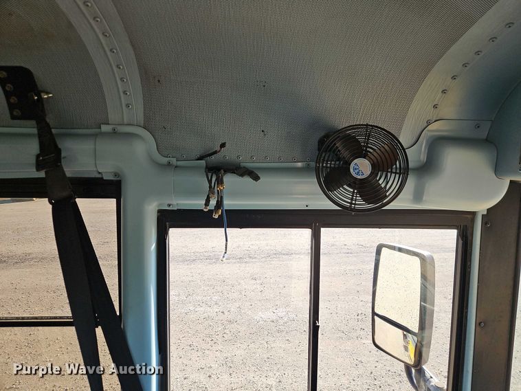 image for item EB8400 2004 Thomas Built school bus