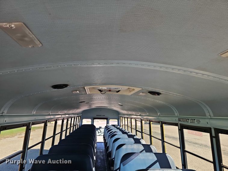 image for item EB8400 2004 Thomas Built school bus