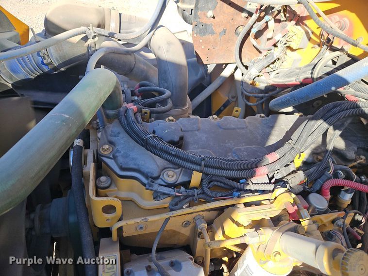 image for item EB8400 2004 Thomas Built school bus