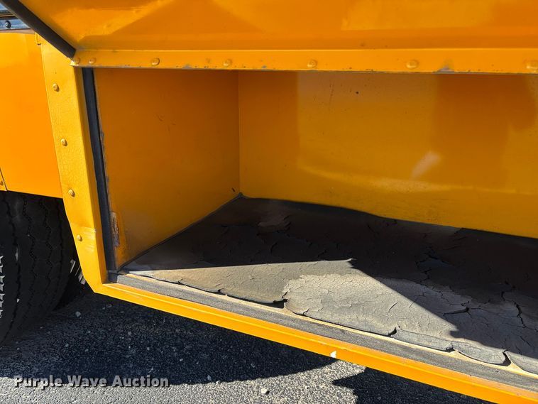 image for item ED2303 2005 International PB105 school bus