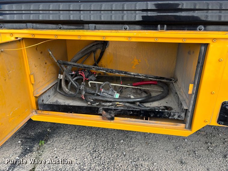 image for item ED2303 2005 International PB105 school bus