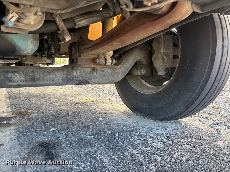 image for item ED2303 2005 International PB105 school bus