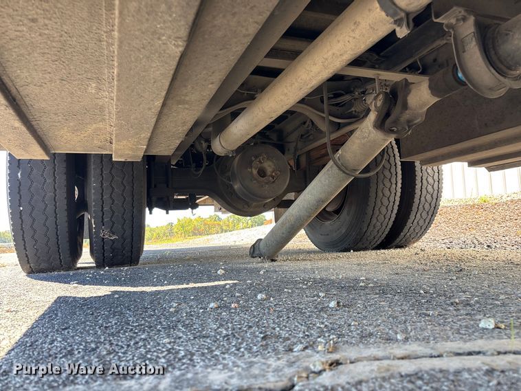 image for item ED2303 2005 International PB105 school bus