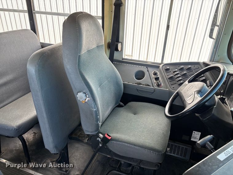 image for item ED2303 2005 International PB105 school bus