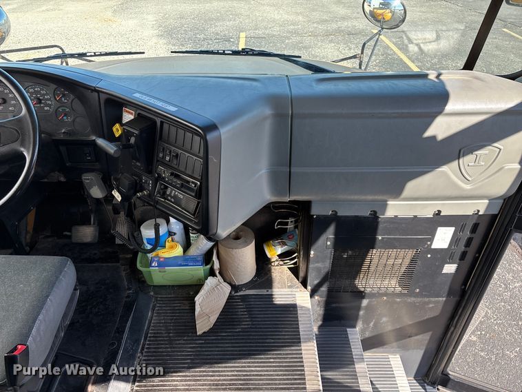 image for item ED2303 2005 International PB105 school bus