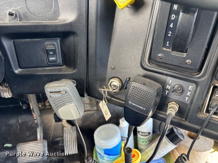 image for item ED2303 2005 International PB105 school bus