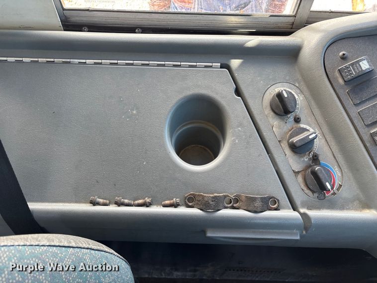 image for item ED2303 2005 International PB105 school bus