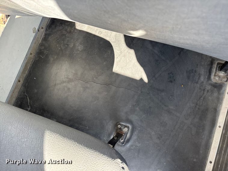 image for item ED2303 2005 International PB105 school bus