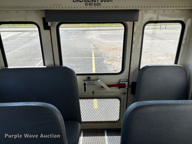 image for item ED2303 2005 International PB105 school bus