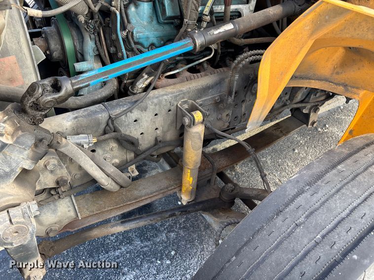 image for item ED2303 2005 International PB105 school bus